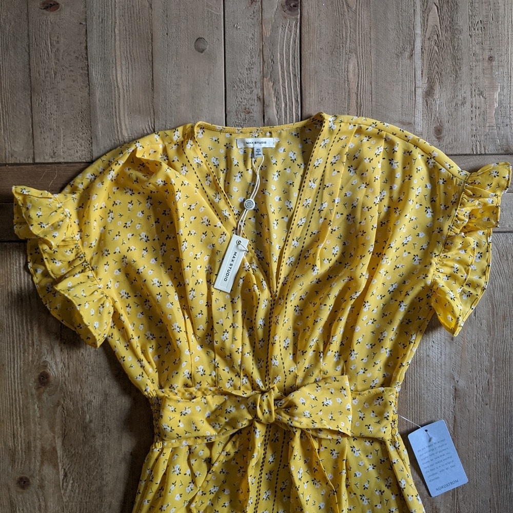 NWT Max Studio Flutter Sleeve Dress